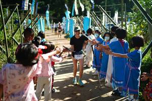 BIB: 1538
                            <button type="button" onclick="openModal(19049886)" class="btn btn-primary btn-sm float-right btn-popup" data-toggle="modal" data-target=".modal-high-quality">
                        <i class="fas fa-shopping-cart"></i> Add to Cart
                    </button>
                                            <button type="button" onclick="isThisMe(19049886, true)" class="btn btn-success btn-sm float-right btn-popup btn-isme hidden" data-toggle="tooltip" data-placement="bottom" title="นี่คือรูปของคุณใช่ไหม คลิกที่นี่เพื่อเอาเข้าอัลบั้ม">
                        <i class="fas fa-plus"></i> Add to album
                    </button>
                    <button type="button" onclick="isThisMe(19049886, false)" class="btn btn-warning btn-sm float-right btn-popup btn-isnotme hidden">
                        <i class="fas fa-ban"></i> Remove from album
                    </button>